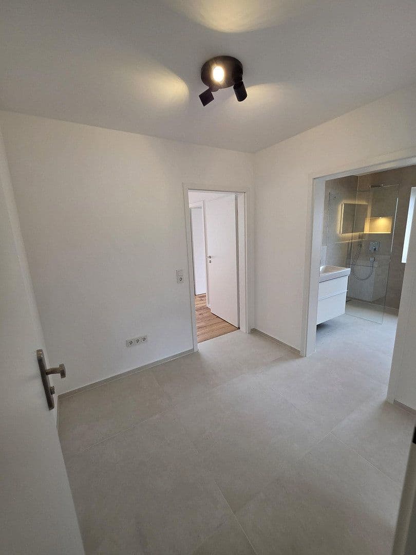 Prodej bytu 3+1 76 m², Maarweg 28, Weilerswist, Severní Porýní-Vestfálsko Prodej bytu 3+1 76 m², Maarweg 28, Weilerswist, Severní Porýní-Vestfálsko