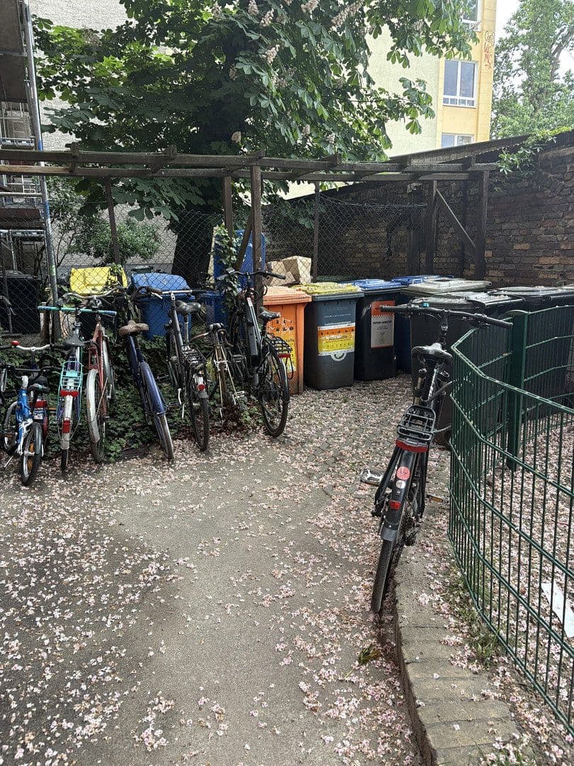 Pronájem bytu 1+1 55 m², Braunschweiger Straße 71, Berlin, Berlín Pronájem bytu 1+1 55 m², Braunschweiger Straße 71, Berlin, Berlín