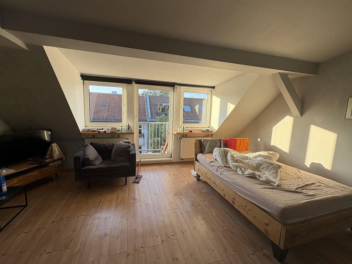 Pronájem bytu 1+1 55 m², Braunschweiger Straße 71, Berlin, Berlín Pronájem bytu 1+1 55 m², Braunschweiger Straße 71, Berlin, Berlín
