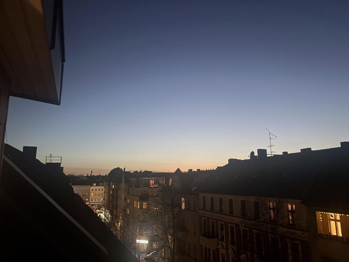 Pronájem bytu 1+1 55 m², Braunschweiger Straße 71, Berlin, Berlín Pronájem bytu 1+1 55 m², Braunschweiger Straße 71, Berlin, Berlín