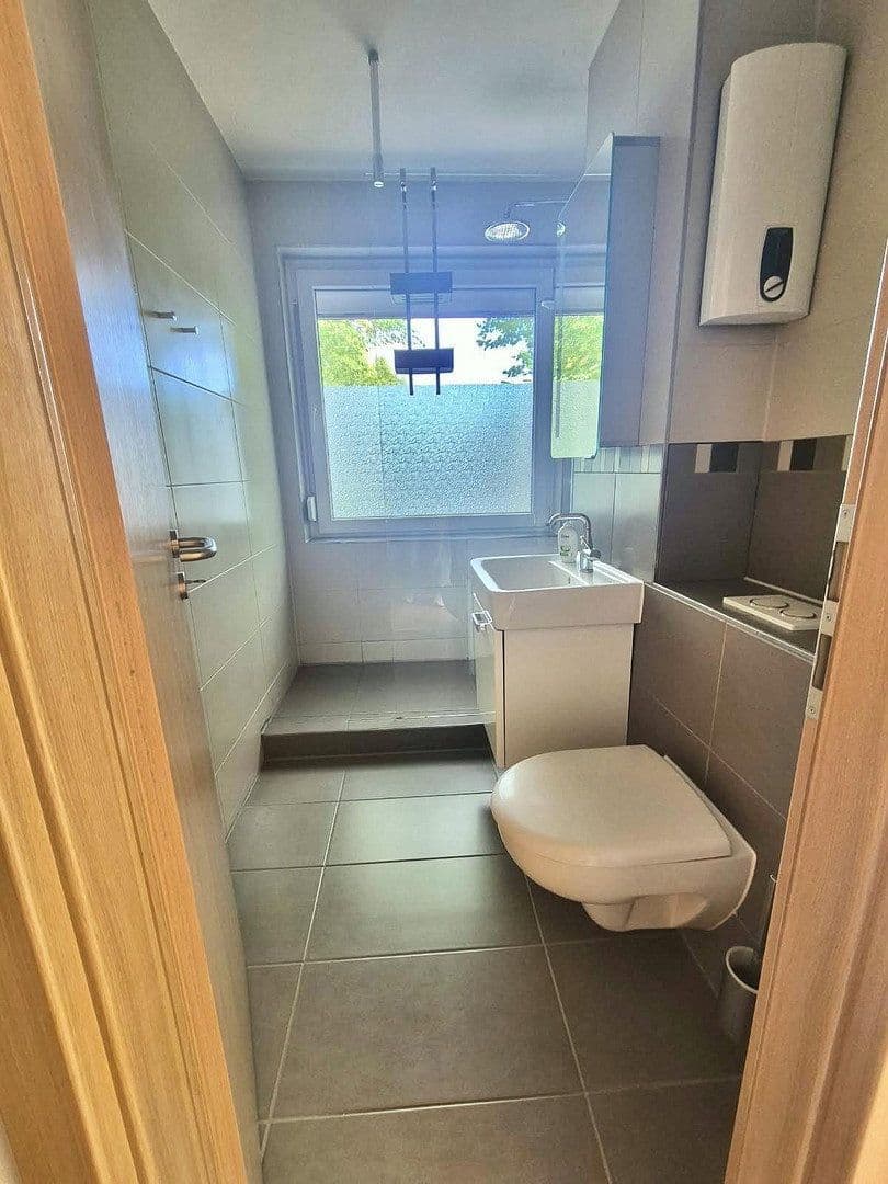 Pronájem bytu 4+1 90 m², Am schwarzen Berge 40, Braunschweig, Dolní Sasko Pronájem bytu 4+1 90 m², Am schwarzen Berge 40, Braunschweig, Dolní Sasko