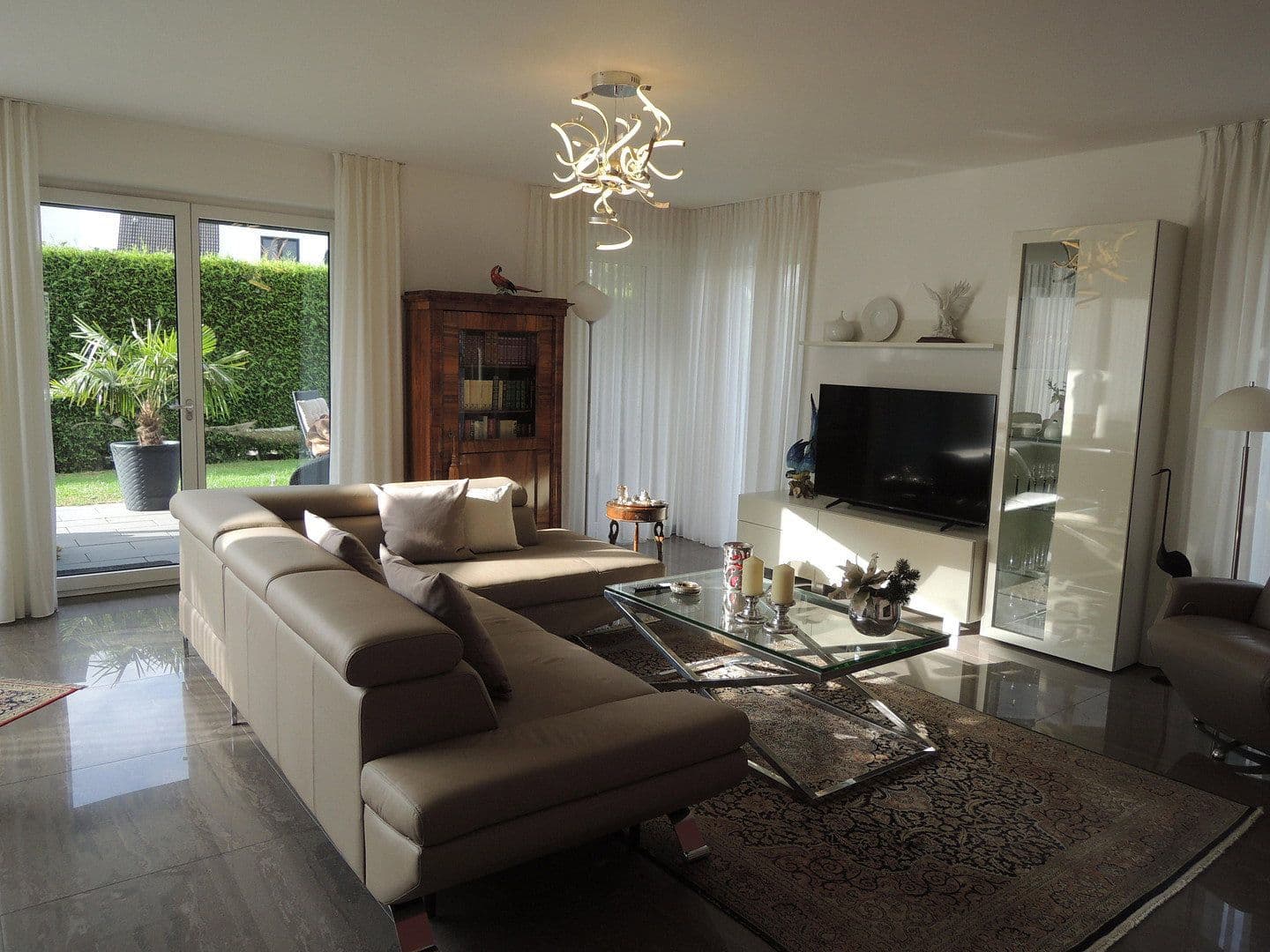 Prodej domu 220 m², pozemek 544 m², Kamp-Lintfort, Severní Porýní-Vestfálsko Prodej domu 220 m², pozemek 544 m², Kamp-Lintfort, Severní Porýní-Vestfálsko