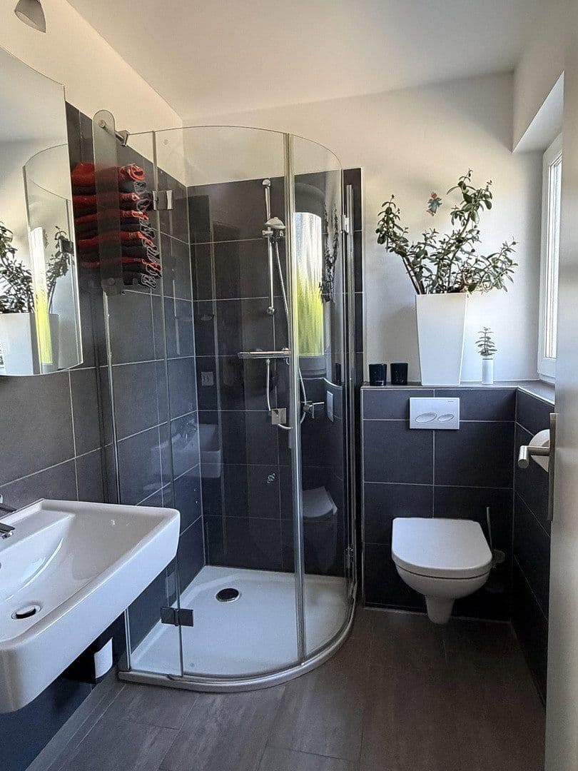Prodej domu 153 m², pozemek 576 m², Hattingen, Severní Porýní-Vestfálsko Prodej domu 153 m², pozemek 576 m², Hattingen, Severní Porýní-Vestfálsko