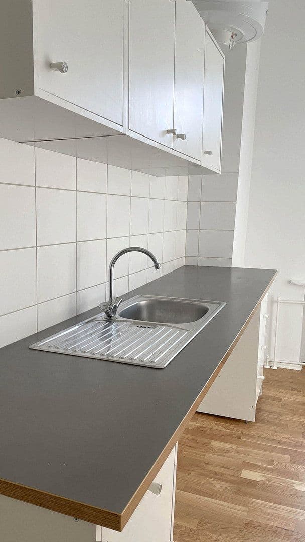 Prodej bytu 1+1 42 m², Berlin, Berlín Prodej bytu 1+1 42 m², Berlin, Berlín