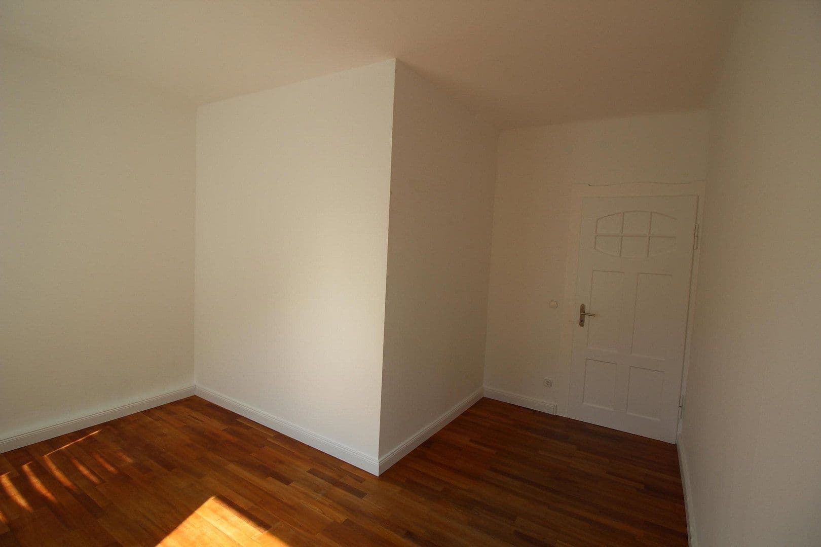 Prodej bytu 2+1 52 m², Stuttgart, Bádensko-Württembersko Prodej bytu 2+1 52 m², Stuttgart, Bádensko-Württembersko