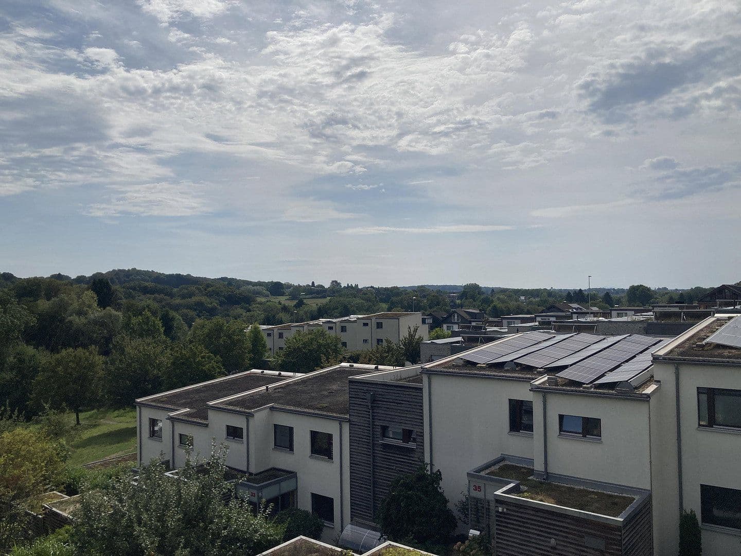 Pronájem domu 172 m², pozemek 257 m², Leverkusen, Severní Porýní-Vestfálsko Pronájem domu 172 m², pozemek 257 m², Leverkusen, Severní Porýní-Vestfálsko