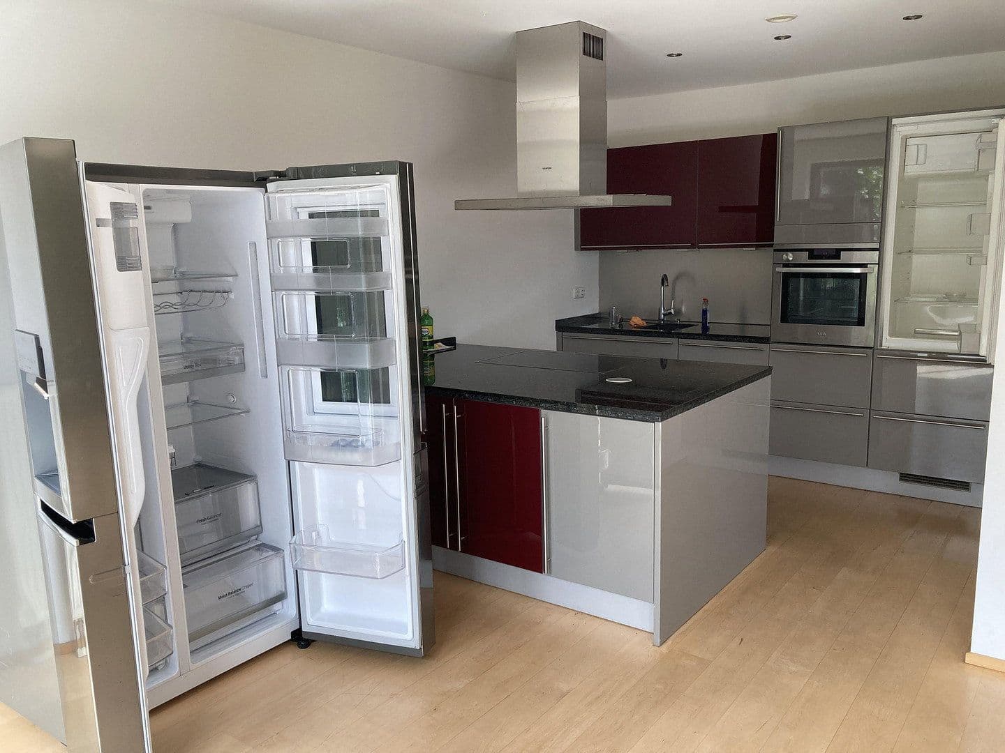 Pronájem domu 172 m², pozemek 257 m², Leverkusen, Severní Porýní-Vestfálsko Pronájem domu 172 m², pozemek 257 m², Leverkusen, Severní Porýní-Vestfálsko