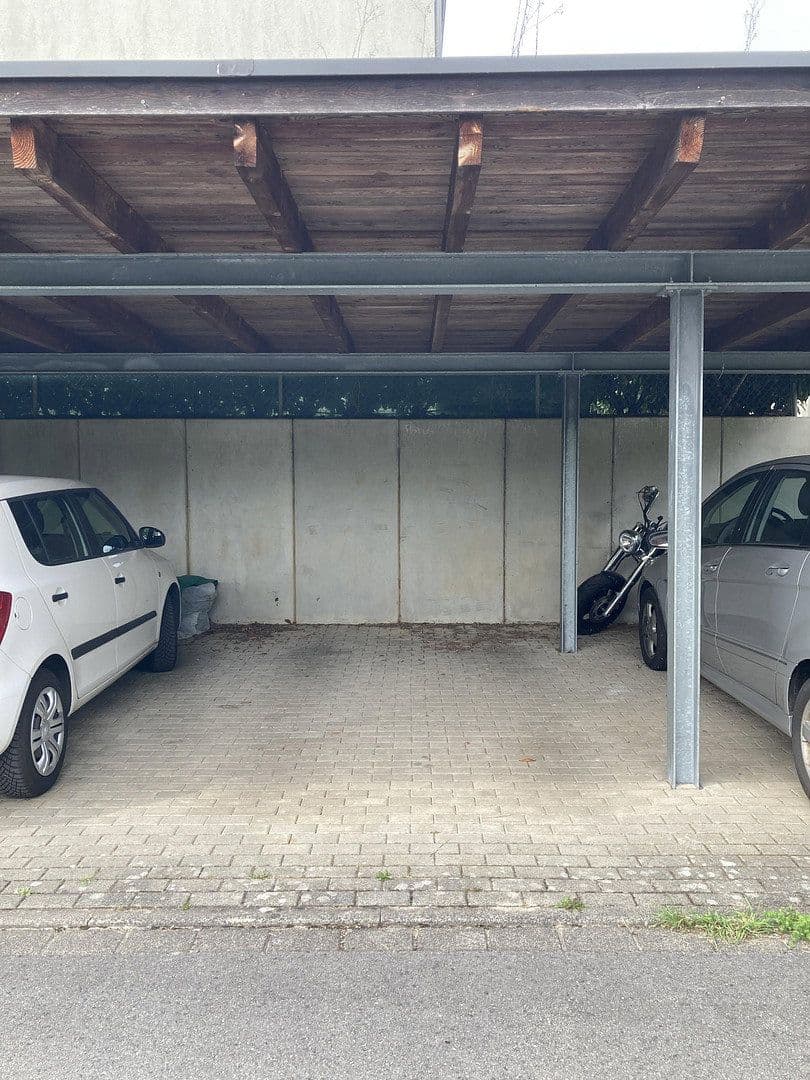Pronájem domu 172 m², pozemek 257 m², Leverkusen, Severní Porýní-Vestfálsko Pronájem domu 172 m², pozemek 257 m², Leverkusen, Severní Porýní-Vestfálsko
