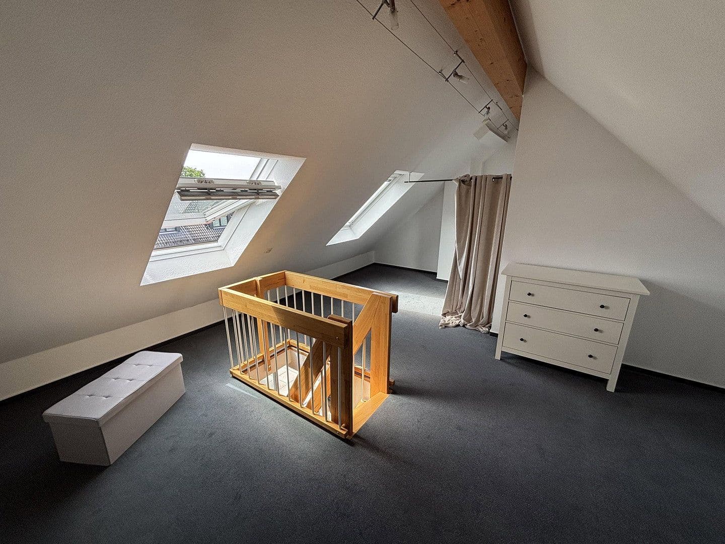 Pronájem bytu 2+kk 65 m², Frankfurt am Main, Hessen Pronájem bytu 2+kk 65 m², Frankfurt am Main, Hessen