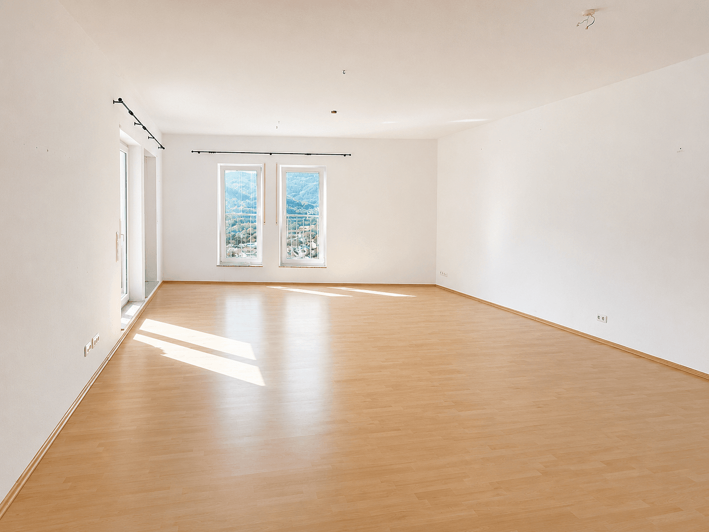 Pronájem bytu 2+1 119 m², Alte Kemmenauer Strasse 37, Bad Ems, Porýní-Falc Pronájem bytu 2+1 119 m², Alte Kemmenauer Strasse 37, Bad Ems, Porýní-Falc