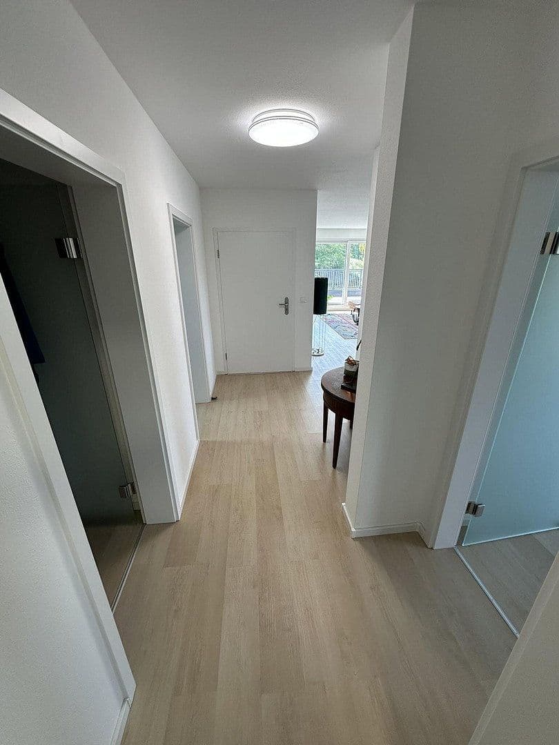Pronájem bytu 4+1 120 m², Kirn, Porýní-Falc Pronájem bytu 4+1 120 m², Kirn, Porýní-Falc