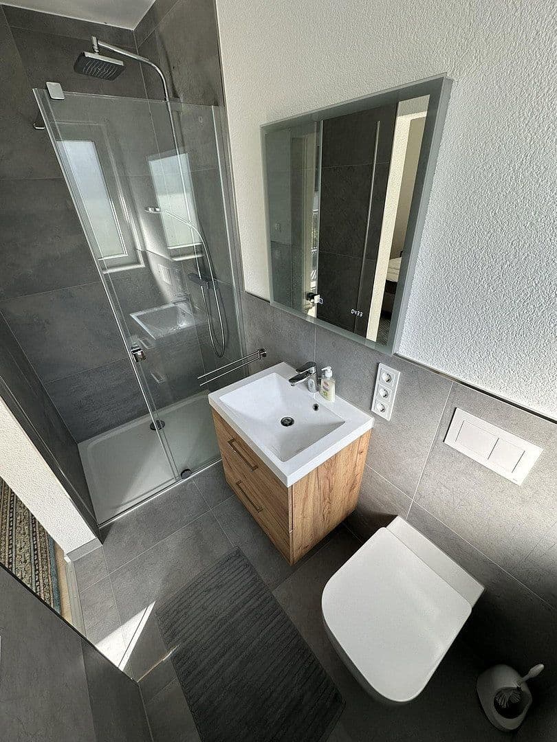Pronájem bytu 4+1 120 m², Kirn, Porýní-Falc Pronájem bytu 4+1 120 m², Kirn, Porýní-Falc