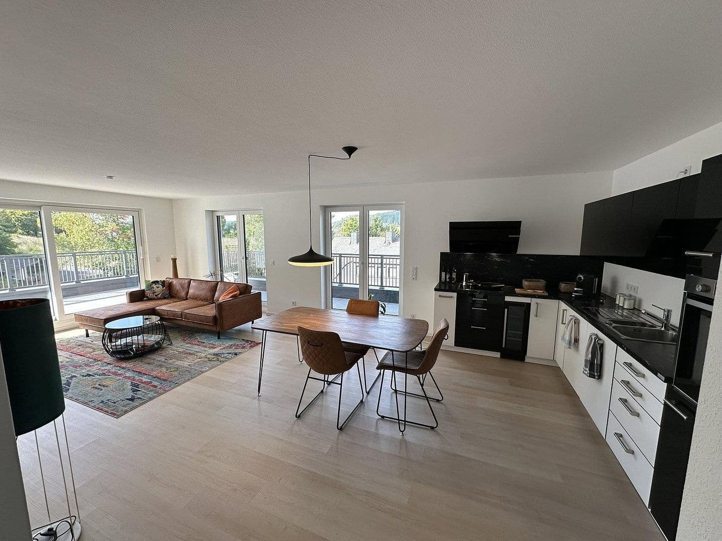 Pronájem bytu 4+1 120 m², Kirn, Porýní-Falc Pronájem bytu 4+1 120 m², Kirn, Porýní-Falc