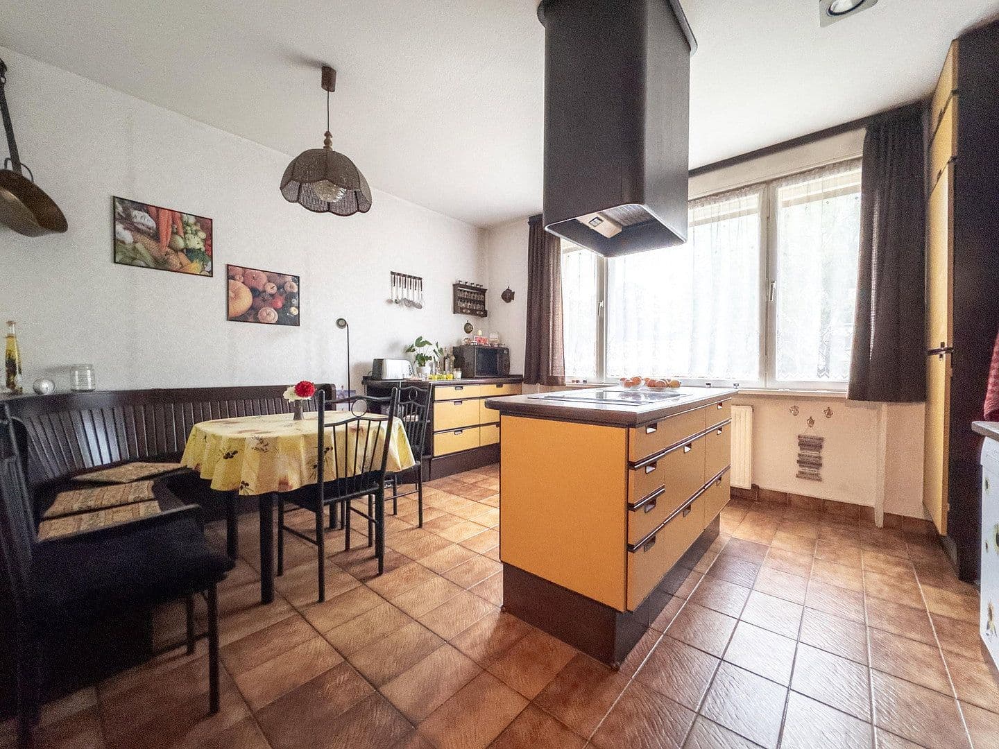 Prodej domu 215 m², pozemek 1.151 m², Berlin, Berlín Prodej domu 215 m², pozemek 1.151 m², Berlin, Berlín