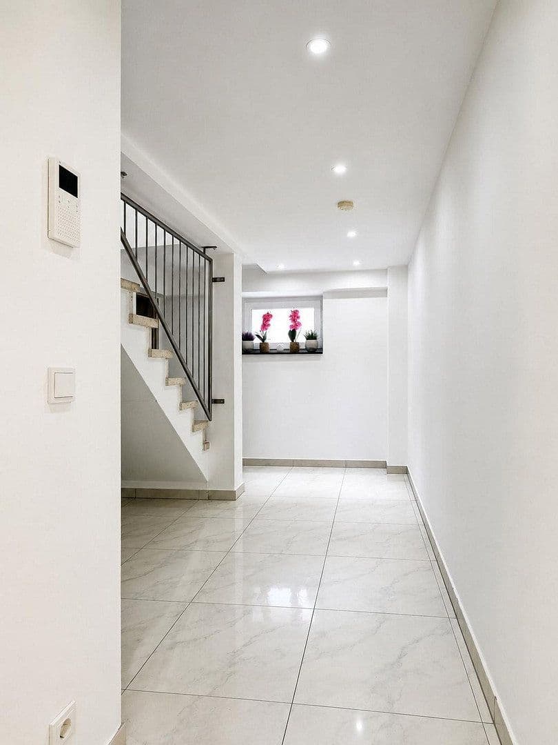 Prodej domu 174 m², pozemek 927 m², Im Klopseifen, Asbach, Porýní-Falc Prodej domu 174 m², pozemek 927 m², Im Klopseifen, Asbach, Porýní-Falc