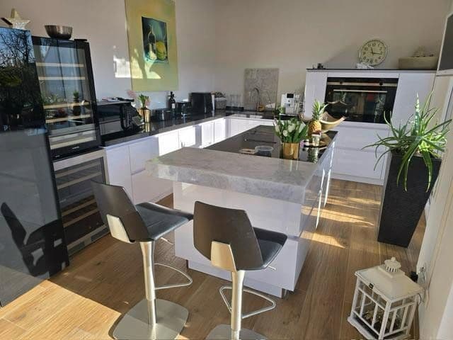 Pronájem bytu 4+1 172 m², Neuss, Severní Porýní-Vestfálsko Pronájem bytu 4+1 172 m², Neuss, Severní Porýní-Vestfálsko