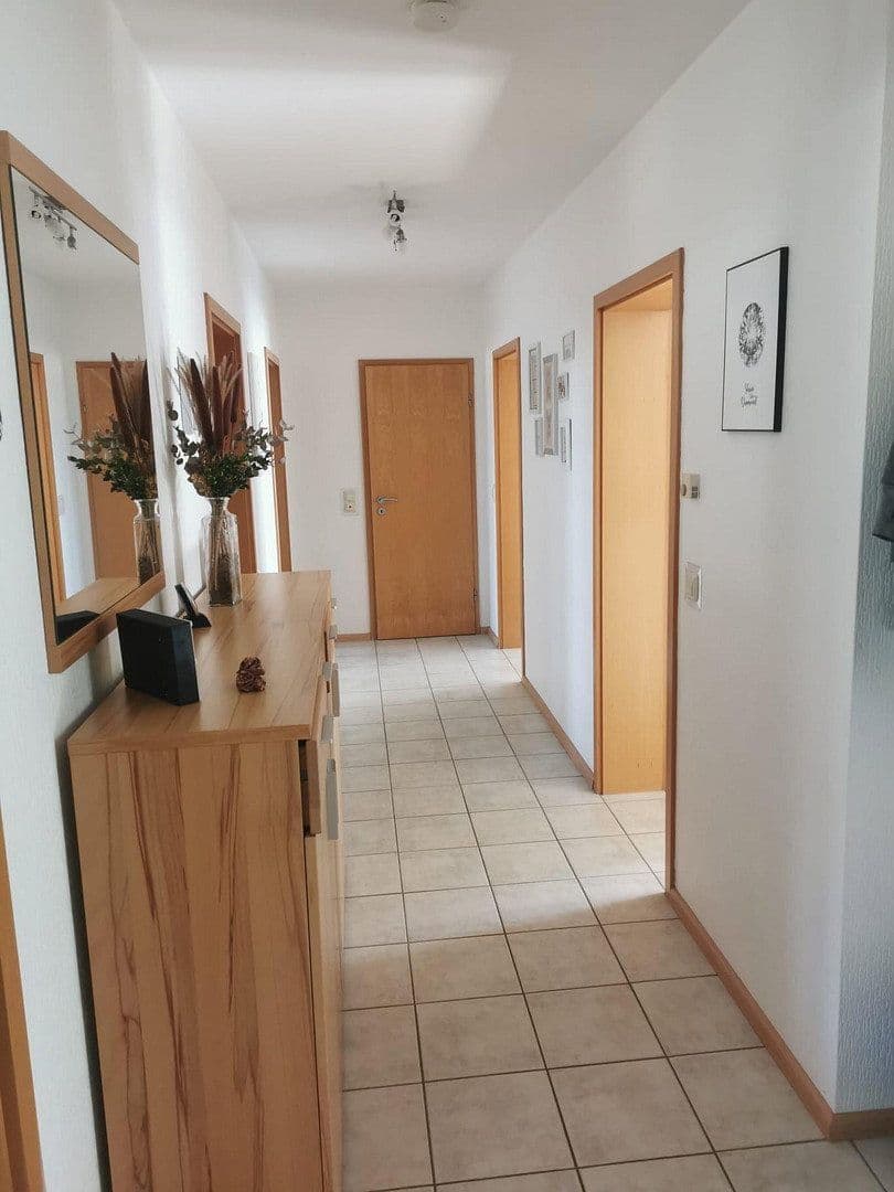 Prodej bytu 4+1 105 m², Mülheim-Kärlich, Porýní-Falc Prodej bytu 4+1 105 m², Mülheim-Kärlich, Porýní-Falc