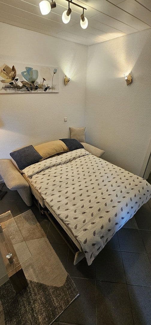 Pronájem bytu 2+1 43 m², Solingen, Severní Porýní-Vestfálsko Pronájem bytu 2+1 43 m², Solingen, Severní Porýní-Vestfálsko