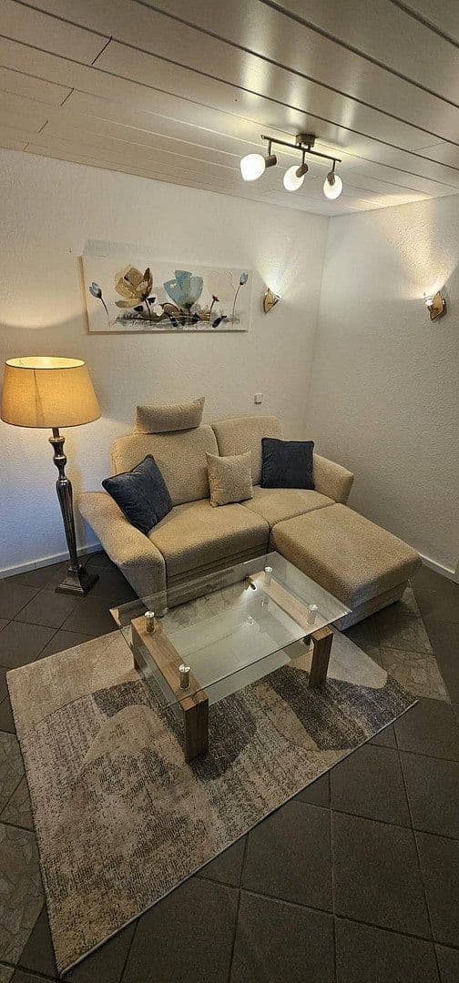 Pronájem bytu 2+1 43 m², Solingen, Severní Porýní-Vestfálsko Pronájem bytu 2+1 43 m², Solingen, Severní Porýní-Vestfálsko
