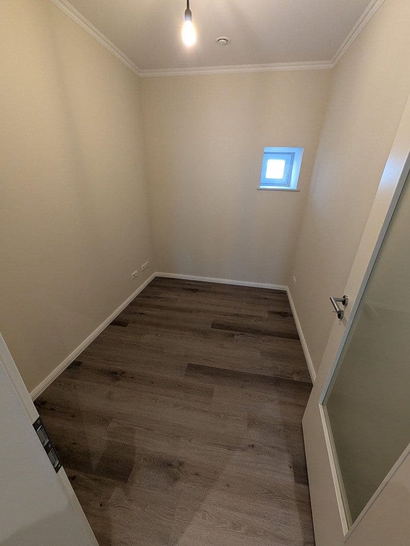 Pronájem bytu 5+1 128 m², Moritzstraße 68, Wiesbaden, Hessen Pronájem bytu 5+1 128 m², Moritzstraße 68, Wiesbaden, Hessen