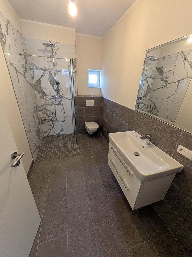 Pronájem bytu 5+1 128 m², Moritzstraße 68, Wiesbaden, Hessen Pronájem bytu 5+1 128 m², Moritzstraße 68, Wiesbaden, Hessen
