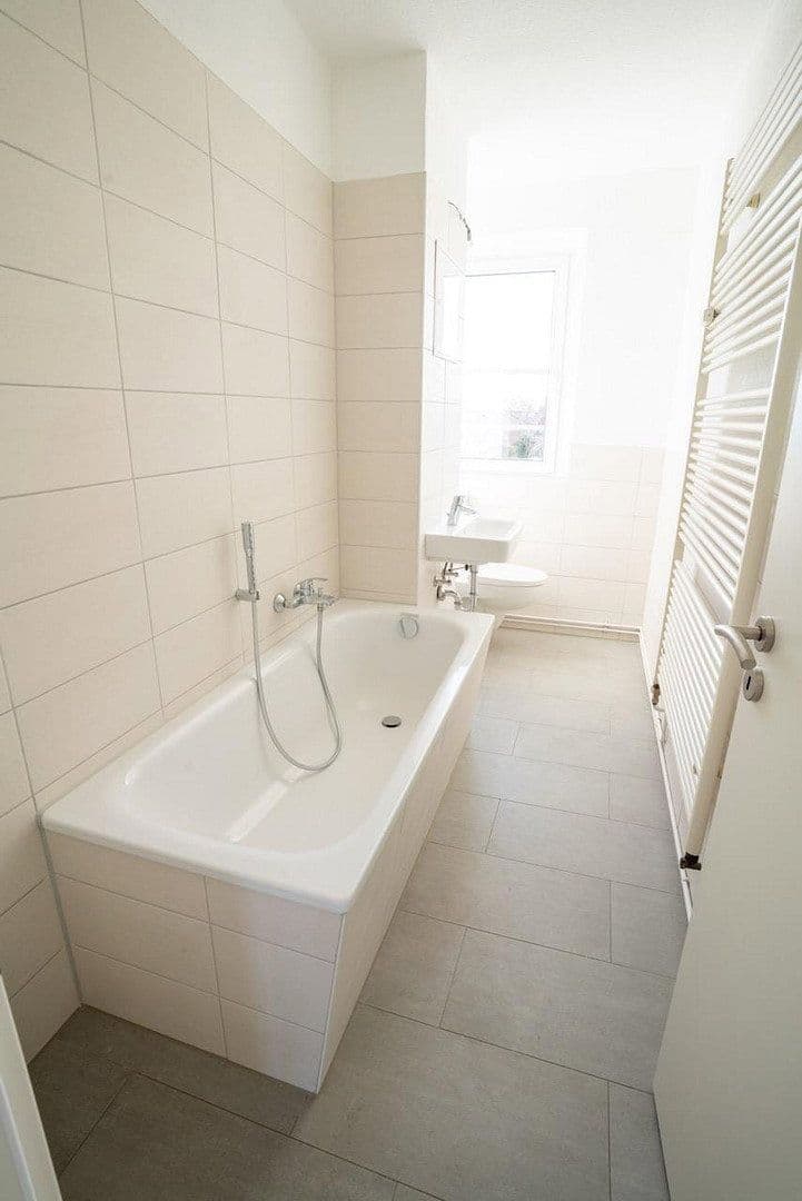 Pronájem bytu 4+1 74 m², Sternstrasse 5a, Burg, Sasko-Anhaltsko Pronájem bytu 4+1 74 m², Sternstrasse 5a, Burg, Sasko-Anhaltsko