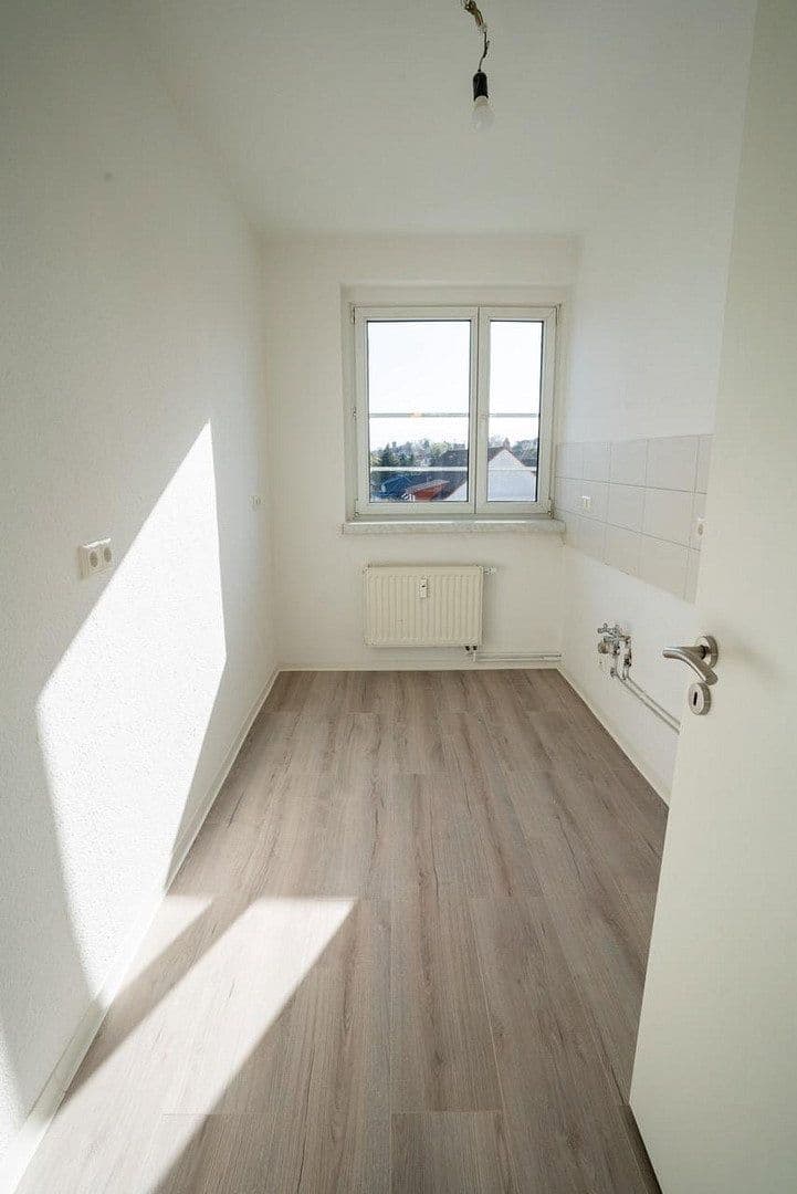 Pronájem bytu 4+1 74 m², Sternstrasse 5a, Burg, Sasko-Anhaltsko Pronájem bytu 4+1 74 m², Sternstrasse 5a, Burg, Sasko-Anhaltsko