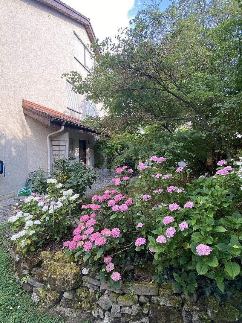 Prodej domu 143 m², pozemek 398 m², Weil am Rhein, Bádensko-Württembersko Prodej domu 143 m², pozemek 398 m², Weil am Rhein, Bádensko-Württembersko