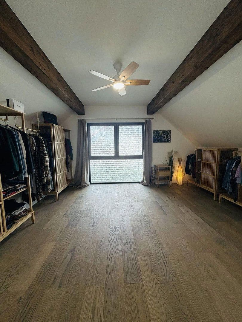 Prodej domu 144 m², pozemek 631 m², Rosenberg, Bádensko-Württembersko Prodej domu 144 m², pozemek 631 m², Rosenberg, Bádensko-Württembersko