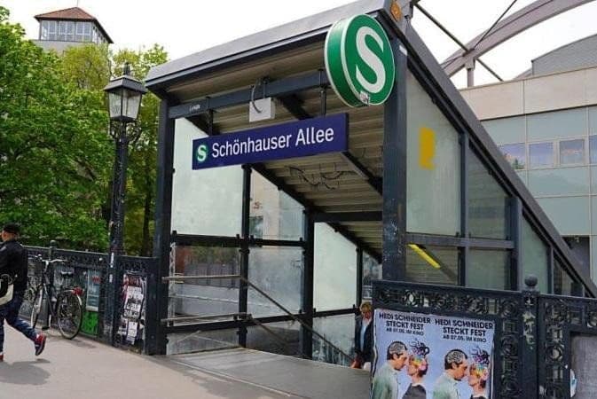 Prodej bytu 3+1 85 m², Schönhauser Allee 74, Berlin, Berlín Prodej bytu 3+1 85 m², Schönhauser Allee 74, Berlin, Berlín