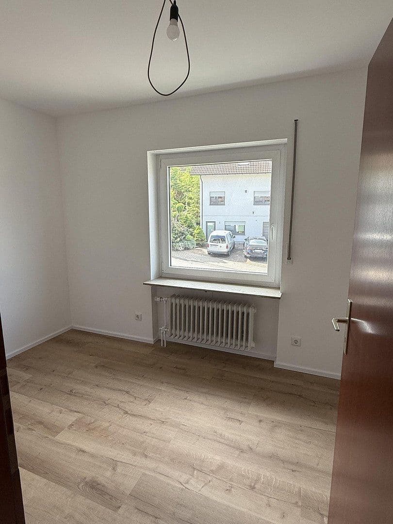 Pronájem bytu 3+1 81 m², Hochtalstr. 23, Lauda-Königshofen, Bádensko-Württembersko Pronájem bytu 3+1 81 m², Hochtalstr. 23, Lauda-Königshofen, Bádensko-Württembersko
