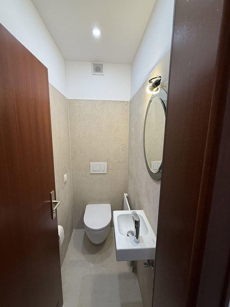 Pronájem bytu 3+1 81 m², Hochtalstr. 23, Lauda-Königshofen, Bádensko-Württembersko Pronájem bytu 3+1 81 m², Hochtalstr. 23, Lauda-Königshofen, Bádensko-Württembersko