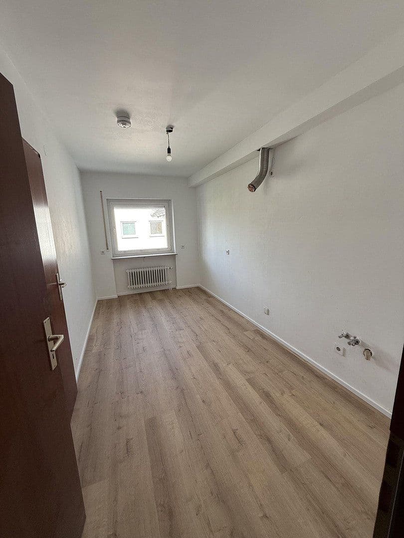 Pronájem bytu 3+1 81 m², Hochtalstr. 23, Lauda-Königshofen, Bádensko-Württembersko Pronájem bytu 3+1 81 m², Hochtalstr. 23, Lauda-Königshofen, Bádensko-Württembersko