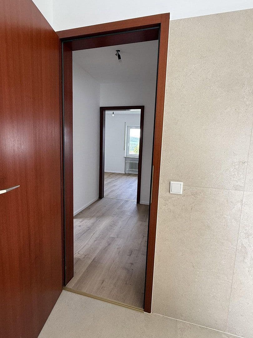 Pronájem bytu 3+1 81 m², Hochtalstr. 23, Lauda-Königshofen, Bádensko-Württembersko Pronájem bytu 3+1 81 m², Hochtalstr. 23, Lauda-Königshofen, Bádensko-Württembersko