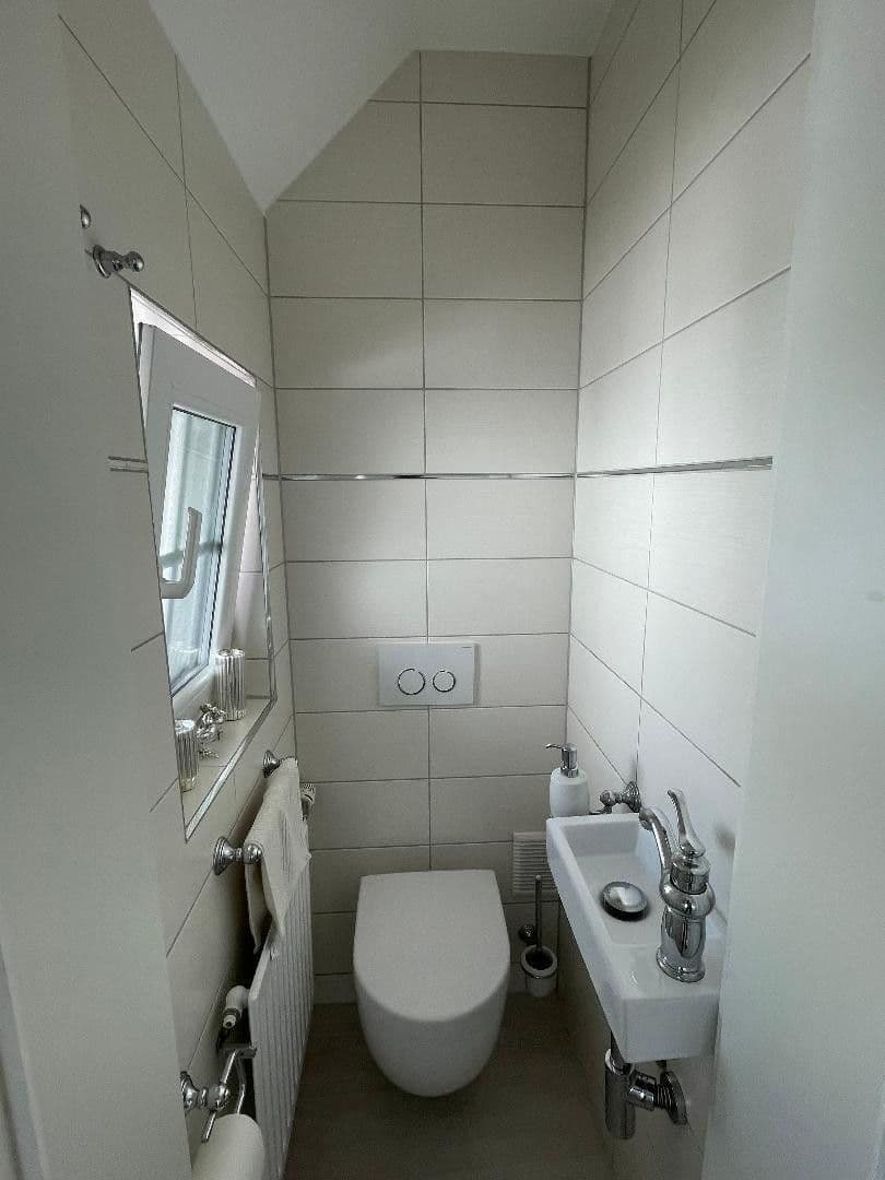 Prodej domu 130 m², pozemek 185 m², Frankfurt am Main, Hessen Prodej domu 130 m², pozemek 185 m², Frankfurt am Main, Hessen