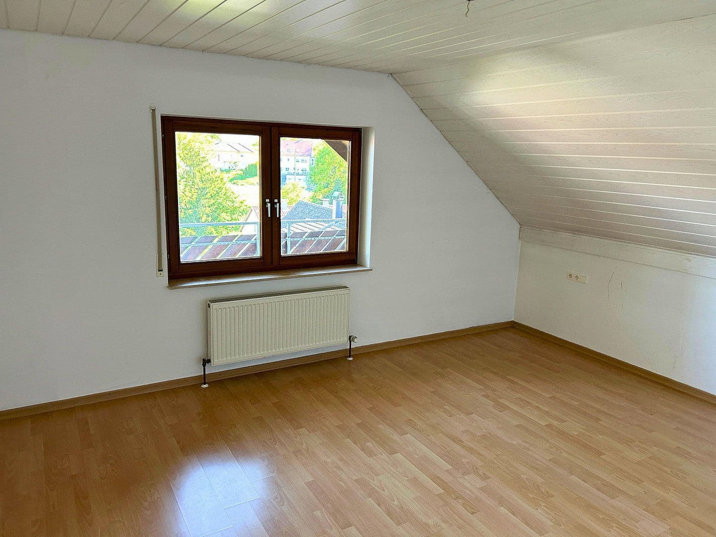 Pronájem bytu 3+kk 85 m², Wüstenrot, Bádensko-Württembersko Pronájem bytu 3+kk 85 m², Wüstenrot, Bádensko-Württembersko