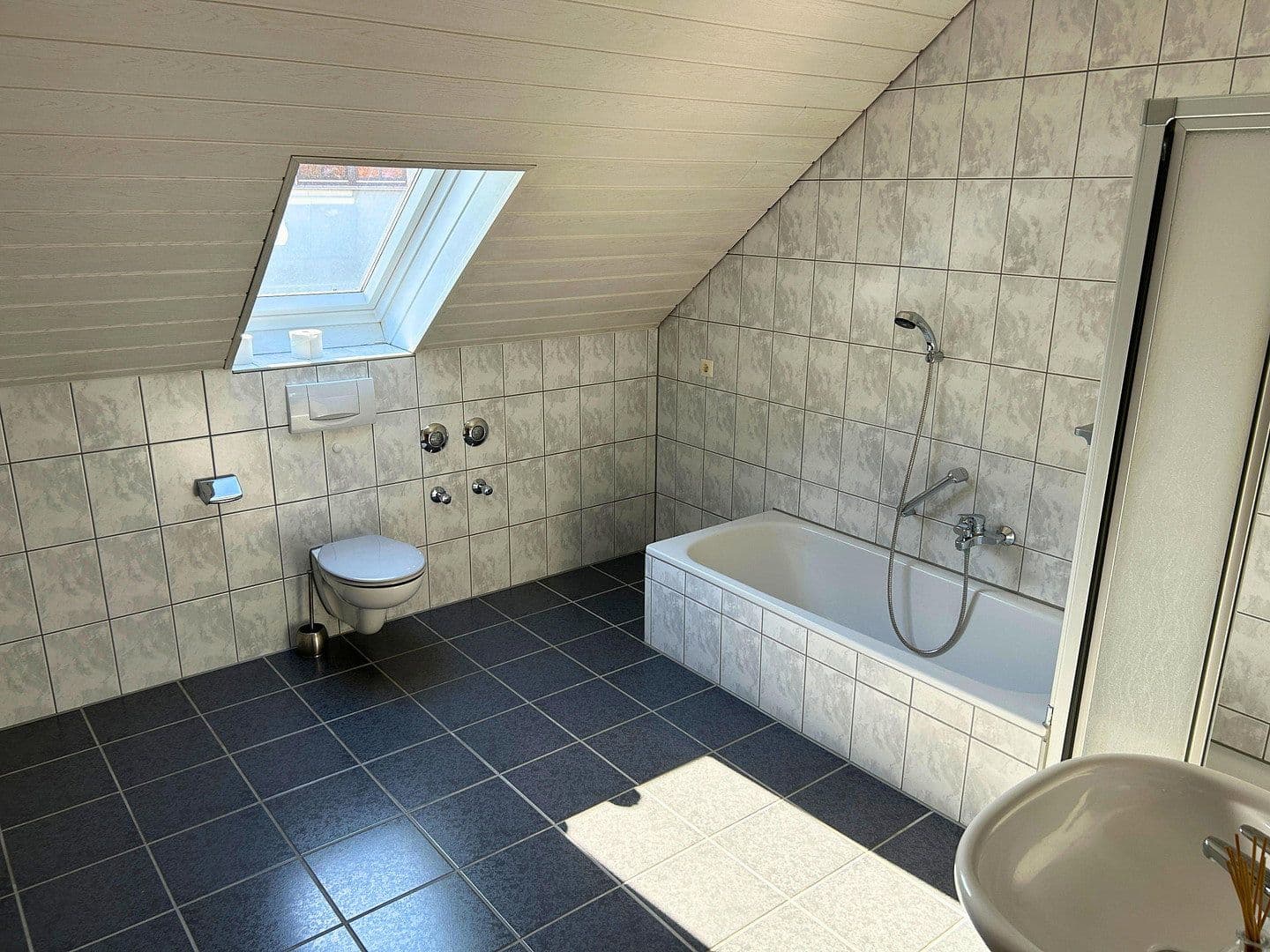 Pronájem bytu 3+kk 85 m², Wüstenrot, Bádensko-Württembersko Pronájem bytu 3+kk 85 m², Wüstenrot, Bádensko-Württembersko