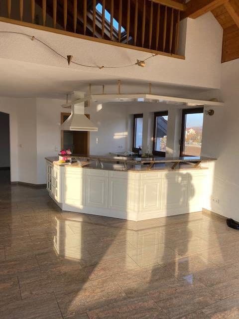 Pronájem bytu 3+kk 150 m², Dorfstr.6, Grafing, Bavorsko Pronájem bytu 3+kk 150 m², Dorfstr.6, Grafing, Bavorsko