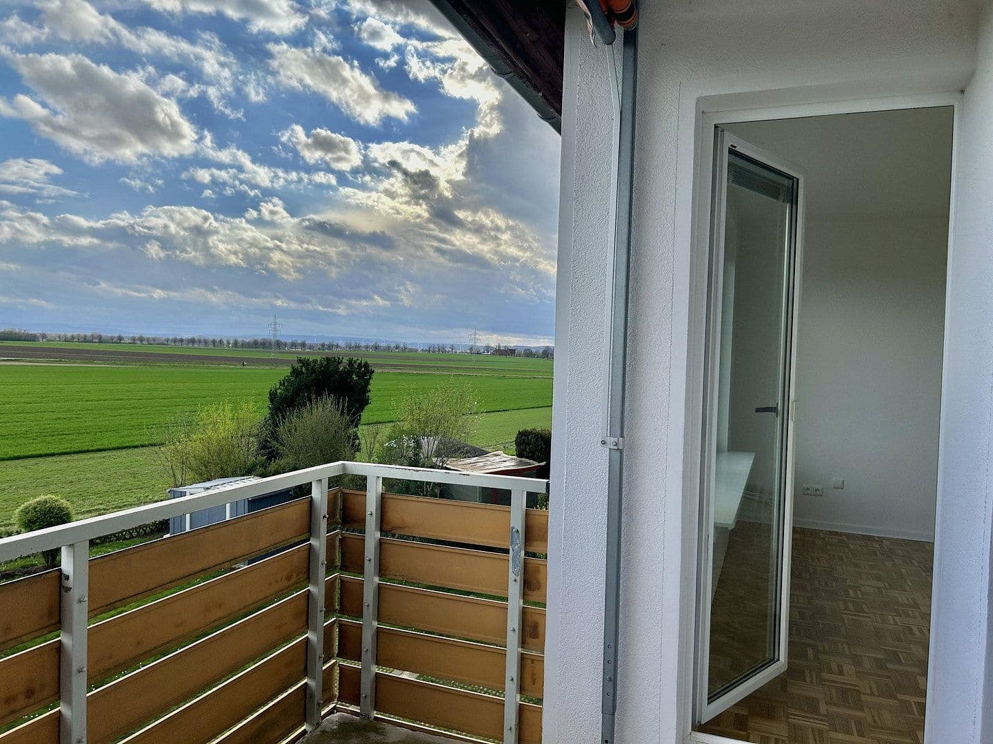 Pronájem bytu 3+1 79 m², Pattensen, Dolní Sasko Pronájem bytu 3+1 79 m², Pattensen, Dolní Sasko