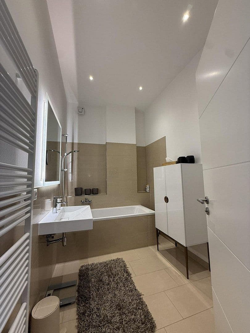 Prodej bytu 3+1 134 m², Hamburg, Hamburg Prodej bytu 3+1 134 m², Hamburg, Hamburg
