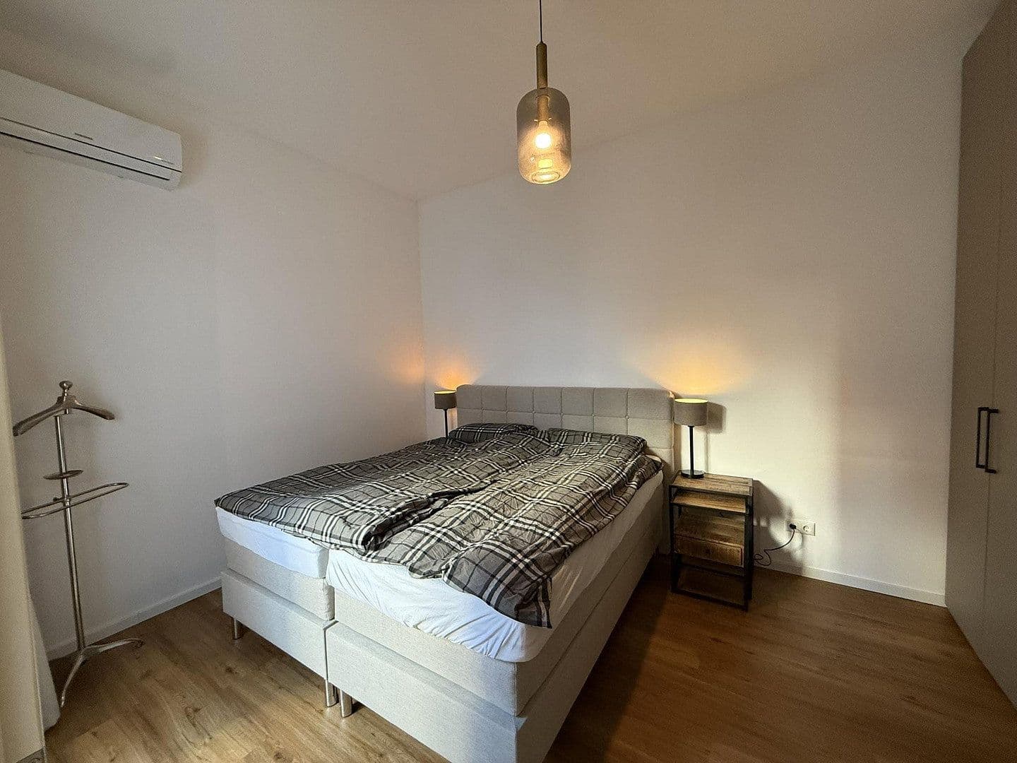 Prodej bytu 3+1 134 m², Hamburg, Hamburg Prodej bytu 3+1 134 m², Hamburg, Hamburg
