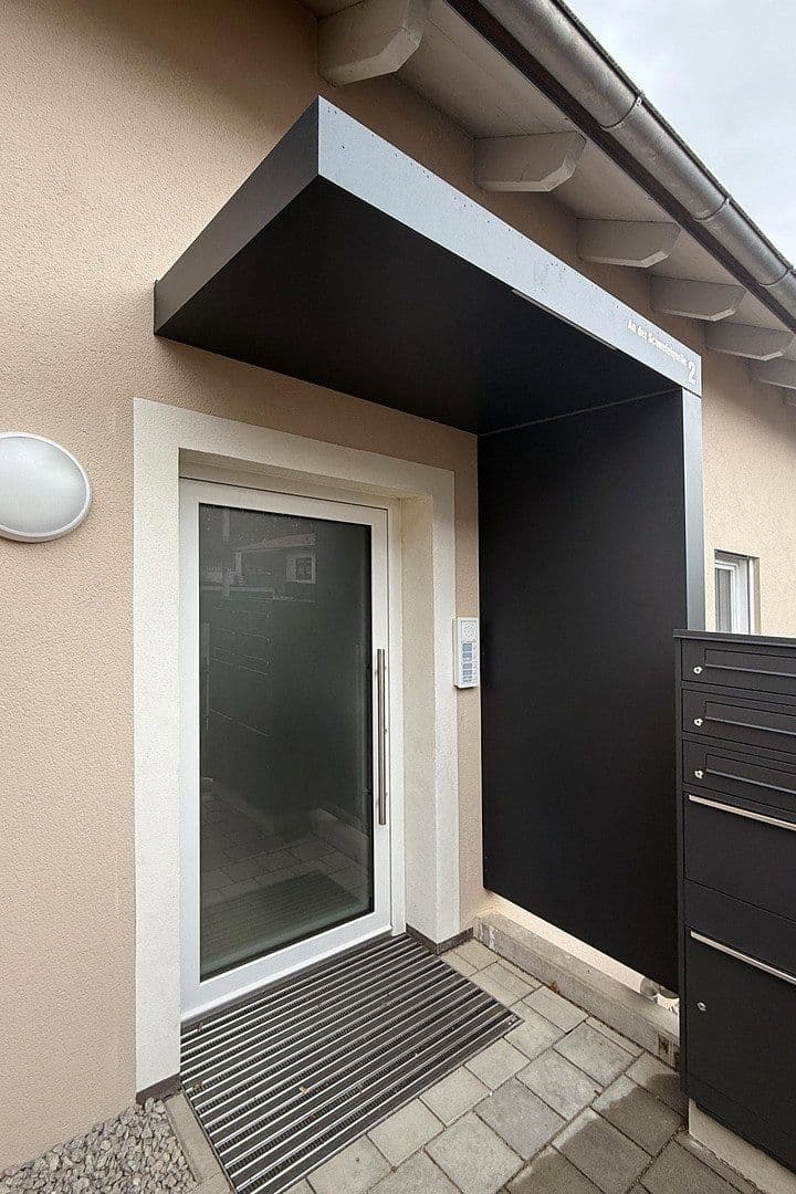 Pronájem bytu 3+1 72 m², An der Schwefelquelle 2, Schwandorf, Bavorsko Pronájem bytu 3+1 72 m², An der Schwefelquelle 2, Schwandorf, Bavorsko