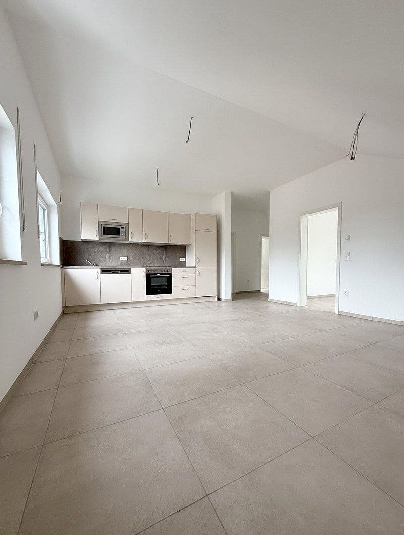 Pronájem bytu 3+1 72 m², An der Schwefelquelle 2, Schwandorf, Bavorsko Pronájem bytu 3+1 72 m², An der Schwefelquelle 2, Schwandorf, Bavorsko