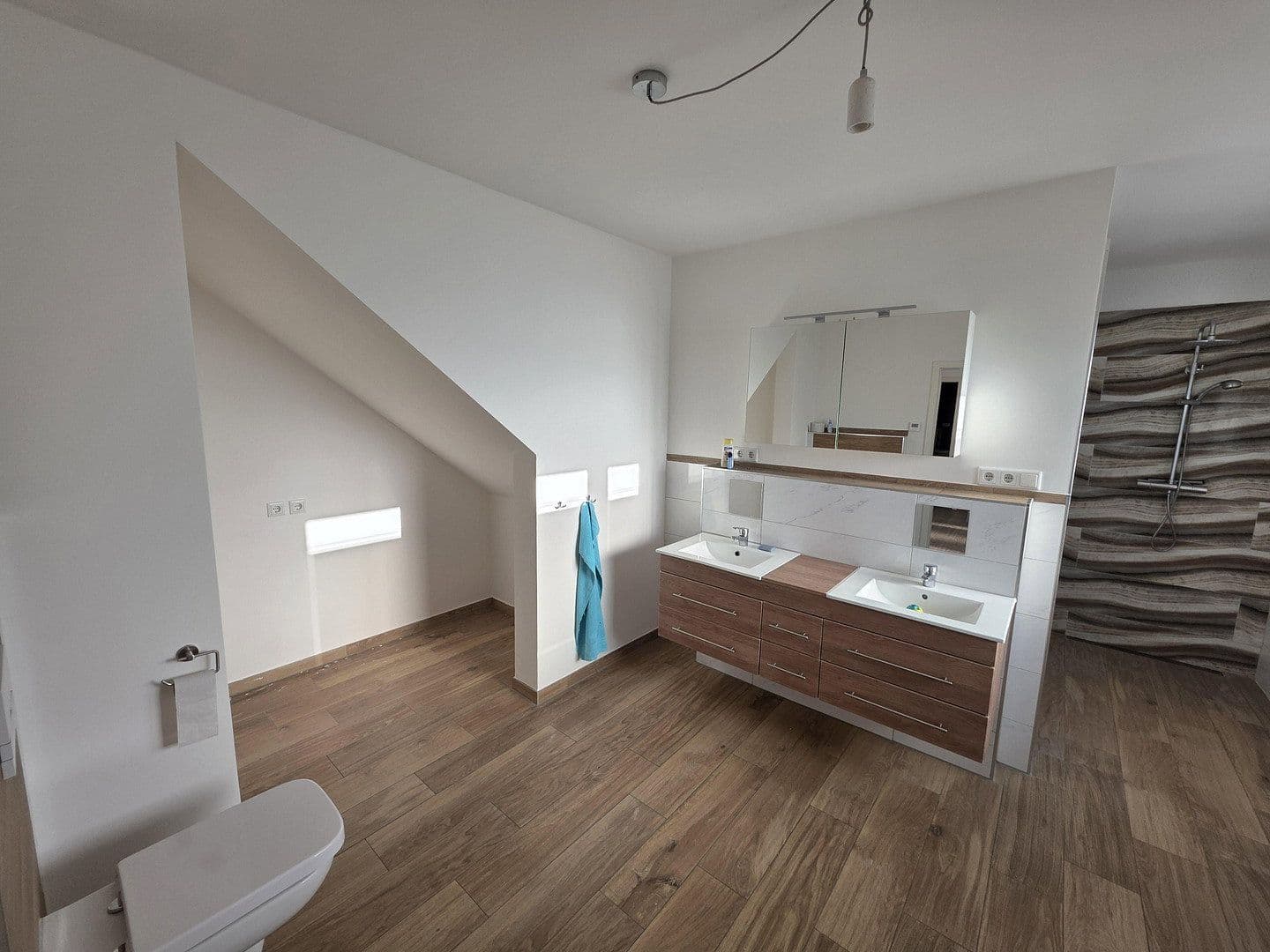 Pronájem bytu 4+1 132 m², Leipzig, Sasko Pronájem bytu 4+1 132 m², Leipzig, Sasko