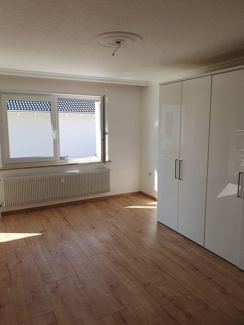 Pronájem bytu 3+kk 89 m², Grasmückenweg 4, Augsburg, Bavorsko Pronájem bytu 3+kk 89 m², Grasmückenweg 4, Augsburg, Bavorsko