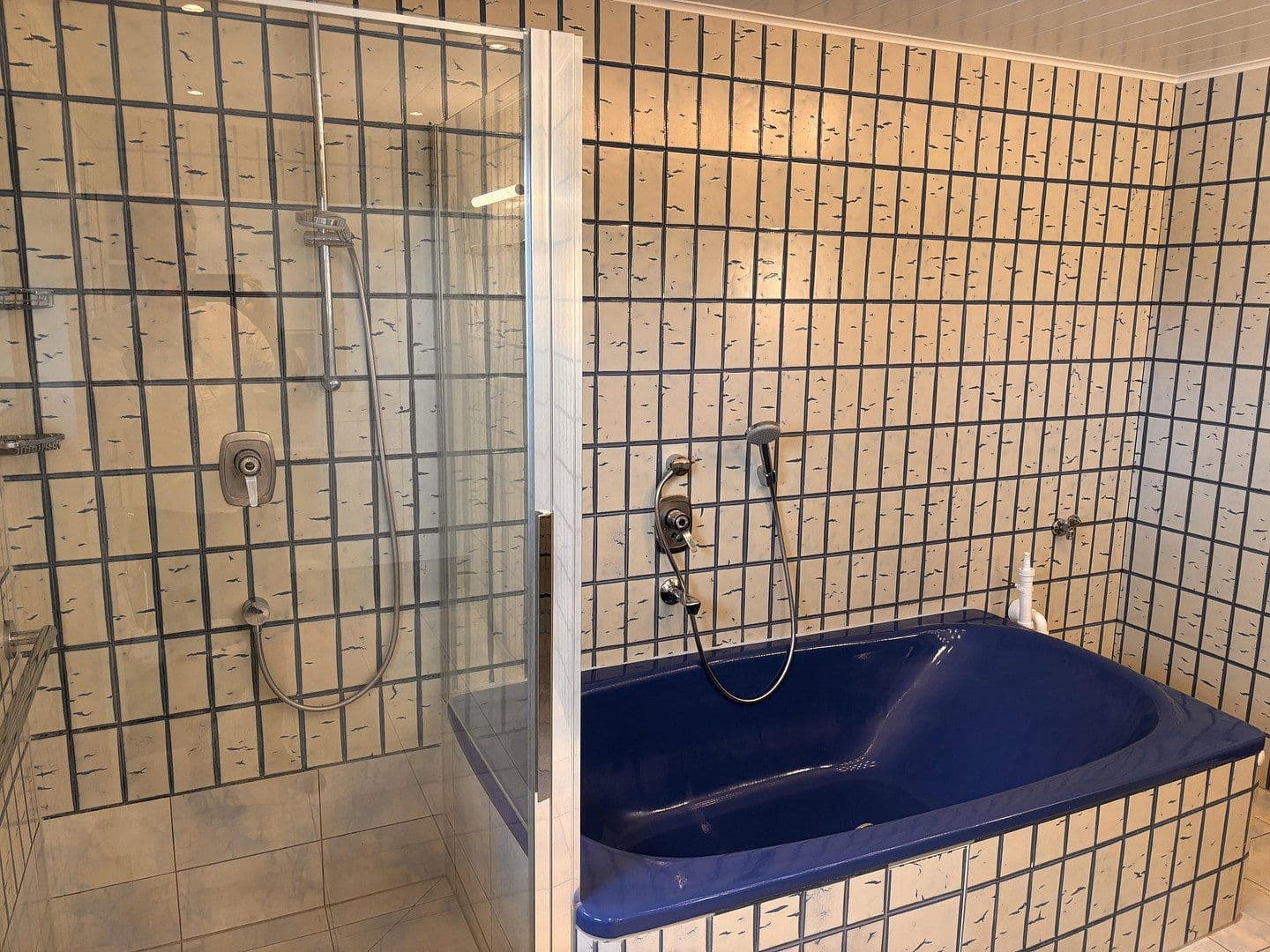 Pronájem bytu 5+1 196 m², Baden-Baden, Bádensko-Württembersko Pronájem bytu 5+1 196 m², Baden-Baden, Bádensko-Württembersko
