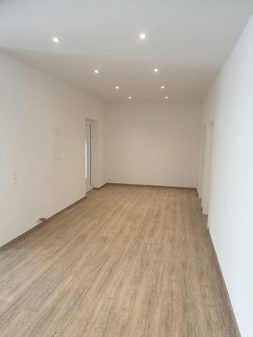Pronájem bytu 2+kk 100 m², Freiherr-vom-Stein-Platz 2, Eisenberg (Pfalz), Porýní-Falc Pronájem bytu 2+kk 100 m², Freiherr-vom-Stein-Platz 2, Eisenberg (Pfalz), Porýní-Falc