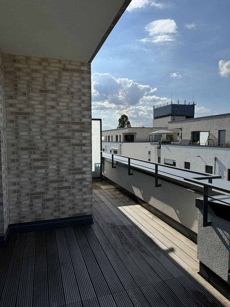 Pronájem bytu 2+1 76 m², Köln, Severní Porýní-Vestfálsko Pronájem bytu 2+1 76 m², Köln, Severní Porýní-Vestfálsko