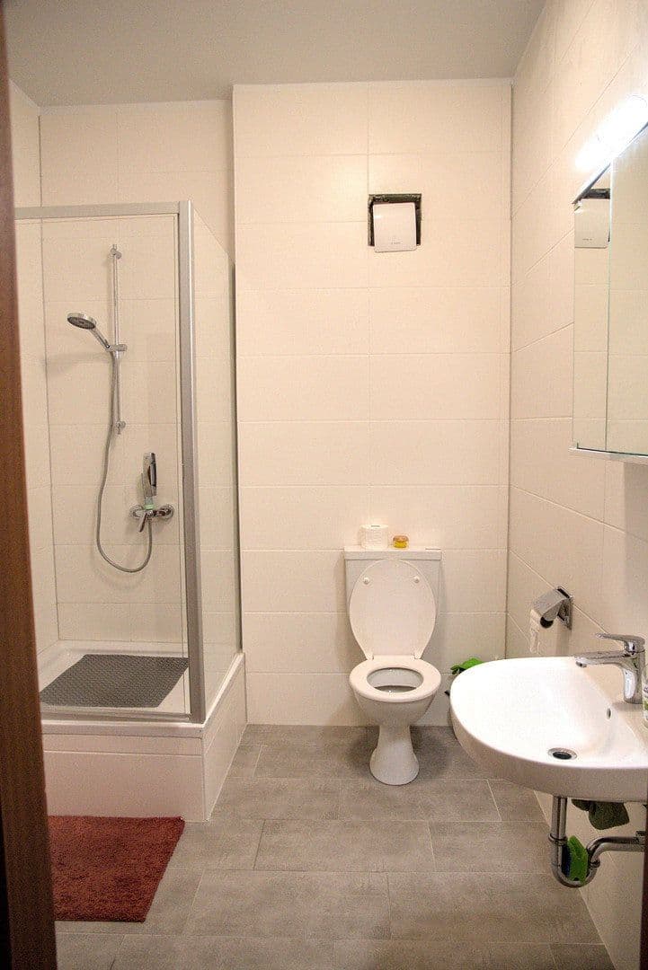 Pronájem kanceláře 160 m², Hauptstr. 17, Titisee-Neustadt, Bádensko-Württembersko Pronájem kanceláře 160 m², Hauptstr. 17, Titisee-Neustadt, Bádensko-Württembersko