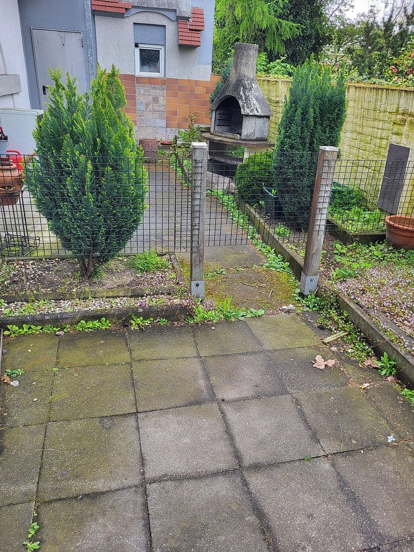 Prodej domu 295 m², pozemek 309 m², Duisburgerstr., Duisburg, Severní Porýní-Vestfálsko Prodej domu 295 m², pozemek 309 m², Duisburgerstr., Duisburg, Severní Porýní-Vestfálsko